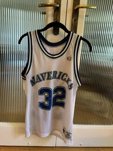 Camiseta deportiva vintage Champion Jamal Mashburb Fall Mavericks talla 36 S/M para hombre - Imagen 1 de 4