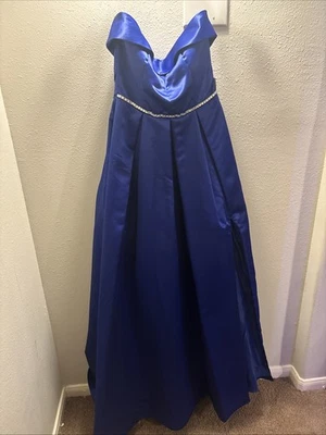 Vestido de noite Teeze Me (novo) criado para Macy's azul tamanho 9/10 MSRP $129 - Imagem 1 de 4