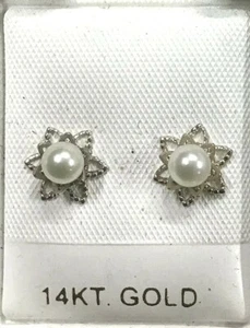 Neu 14k Weißgold Blume PERLE Ohrringe - Bild 1 von 1
