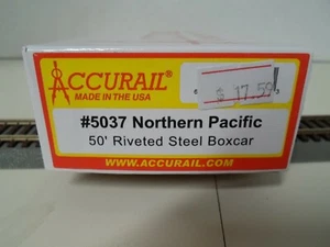 Accurail #5037 - 50 ft steel boxcar, NORTHERN PACIFIC Rd# 31429 - Picture 1 of 2