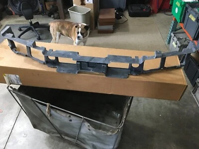 GM NOS 1988-91 Oldsmobile Cutlass Headlight Housing Panel Front End 10129999 - Imagem 1 de 4