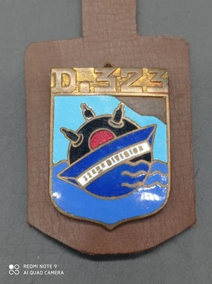Insigne Militaire Marine Dragueur CLEMATITE D323 . - Photo 1/4