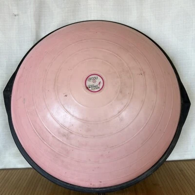 Bosu Home Susan G Komen Cáncer de Mama Equilibrio Fuerza Entrenador Pelota Desteñida Rosa Foto 1 de 4