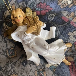 Vtg Italy Resin Hanging Ornament Cherub Angel Playing Harp Gold White Christmas - Picture 1 of 5