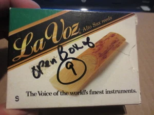 LAVOZ STANDARD SOFT EB ALTO SAXO LENGÜETAS CAJA ABIERTA DE 9 LENGÜETAS NOS  - Imagen 1 de 11