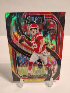 2024 Panini Select Patrick Mahomes II Premier Red and Yellow Prizm Shock Chiefs - Bild 1 von 2