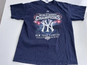 Camiseta Campeones Serie Mundial 2009 Yankees de Nueva York Adulto Grande Azul Majestuosa - Imagen 1 de 4