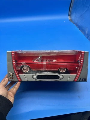 Road Signature - 1959 Buick Electra 225 Red Convertible - 1:18 Diecast - Image 1 of 4