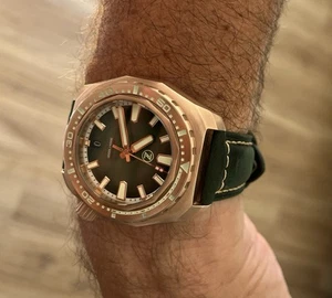 Zelos Hammerhead V3 300m Bronze „Emeral Green“ top - Bild 1 von 11
