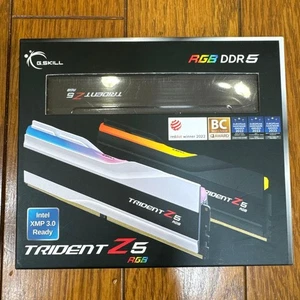 G.SKILL Trident Z5 RGB DDR5 7200 48 GB Alto Rendimiento RAM Usado/Funcionando - Imagen 1 de 4