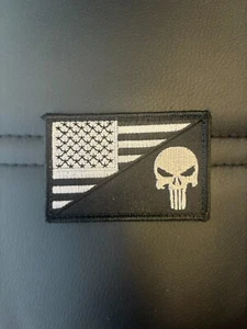 PUNISHER SKULL WITH USA FLAG B/W 3X2 INCH HOOK BACKING PATCH - Picture 1 of 1