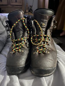 Scarpa Hiking Boots - Picture 1 of 7