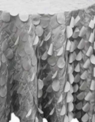 Round Petal Circles Taffeta Round 90, 108, 120 Rectangle 90x132, 90x156, Runner - Image 1 of 2