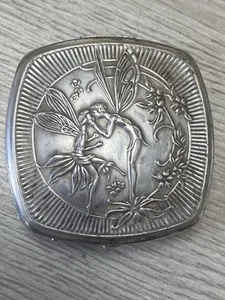VINTAGE DJER-KISS KERKOFF SILVER MAKE UP COMPACT 1920'S FRANCE NYMPH DESIGN - Picture 1 of 9