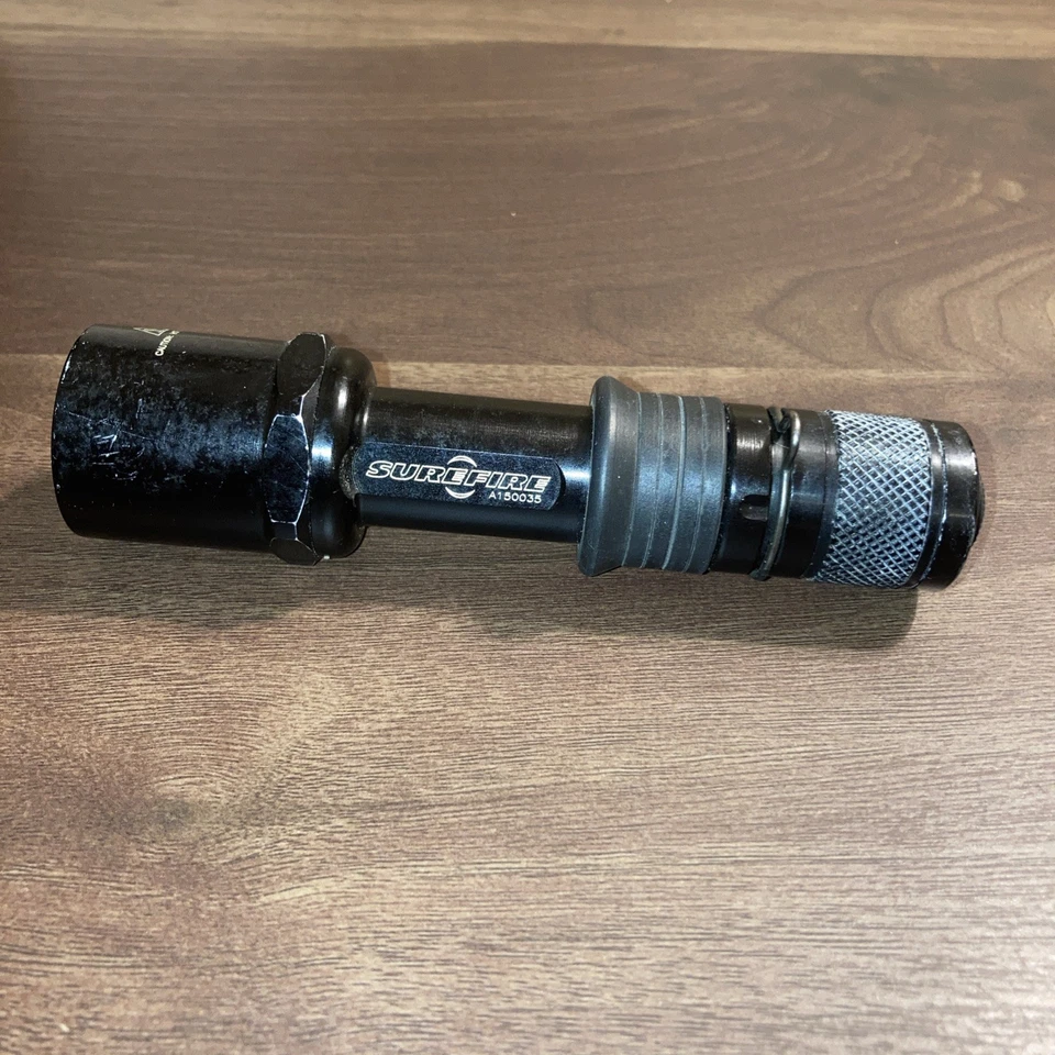 Surefire Z2 Combat Light Non-LED Used Tested - Image 1 of 4