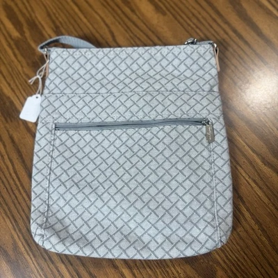 Cartera moderna Thirty One 31 Studio Thirty-One tejido de eslabones de diamante con correa nueva Foto 1 de 4