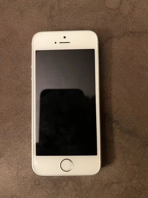 Apple iPhone SE - Image 1 of 3