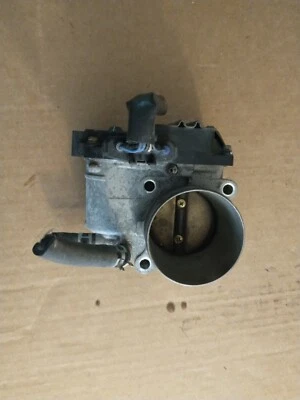 2004-2009 Mitsubishi Eclipse Galant 2.4L L4 Throttle Body Valve Assembly OEM - Image 1 of 3
