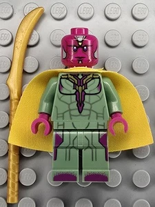 Lego Marvel Super Heroes Minifigure SH0303 Vision Yellow Spot on Forehead - Picture 1 of 5