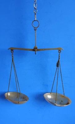 Alte Apothekerwaage - Feinwaage - 0,3g - DR 8-37 = Emden - Bild 1 von 4