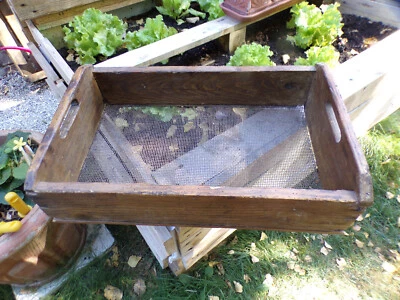 Ancien tamis en bois,séchoir,décoration,art populaire,ustensile de métier - Photo 1/4