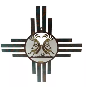Símbolo de sol Southwestern Zia con arte de pared de metal Kokopelli rústico 12" colgante - Imagen 1 de 6
