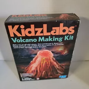 Kit Produzione Volcano, Kidz Labs 4M (Missing Instruc. Libro e 2 decorazioni ritagliate) - Foto 1 di 2