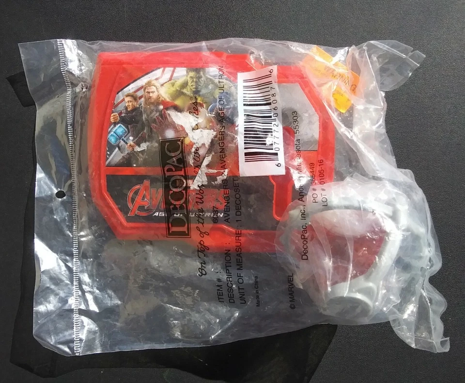 DecoPac Avengers 2 Age of Ultron DecoSet Cake Topper Decor Kit 3d