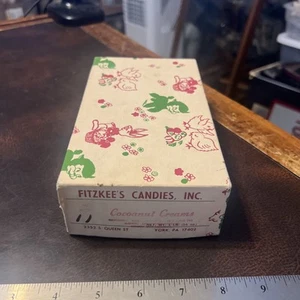 Vintage York Pa Fitzkee’s Candies Inc Easter Theme Box Cocoanut Creams - Picture 1 of 2