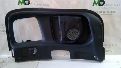 Chevrolet Colorado 2015-2022 puerta trasera derecha panel interior embellecedor 84725480 Foto 1 de 4