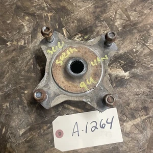 1999 SUZUKI ATV LT-F 300F KINGQUAD 4X4 FRONT WHEEL HUB - Foto 1 di 5
