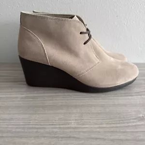 Crocs Boots Womens Leigh Wedge Heel Ankle Booties Tan/Brown Suede Size 8.5 - Picture 1 of 12