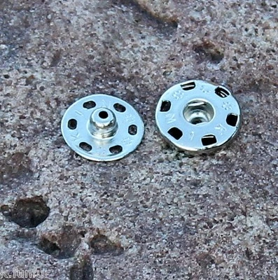 Botón Diámetro 11 Mm Color Plata Para Pompones Con Coser Impresora - Imagen 1 de 2