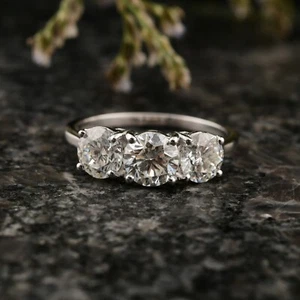 2.09 Ct H Color SI Clarity Diamond Three Stone Band Ring 18k White Gold Jewelry - Picture 1 of 9