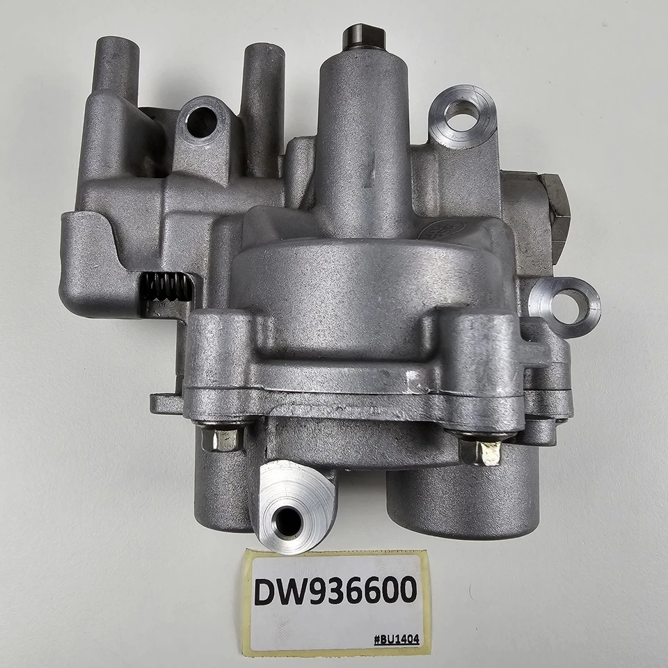 2012-2016 Land Rover Range Rover Sport ENGINE OIL PUMP DW936600 - Image 1 of 4