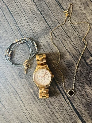 Auténtico Fossil Marca Moderno Mujer Oro Rosa Reloj Collar Pulsera Lote de 3 Foto 1 de 4