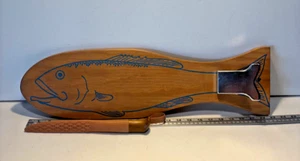 Tagliere di pesce vintage con coltello a filetto - Nash Manufacturing, Inc - Foto 1 di 7