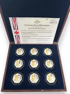 50 anni di decimalizzazione completo set di 9 monete COA 50p monete a forma di - Foto 1 di 10