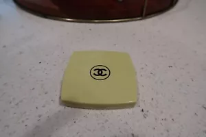 Chanel Mirror Double Facettes| Limited Edition Yellow - Picture 1 of 3