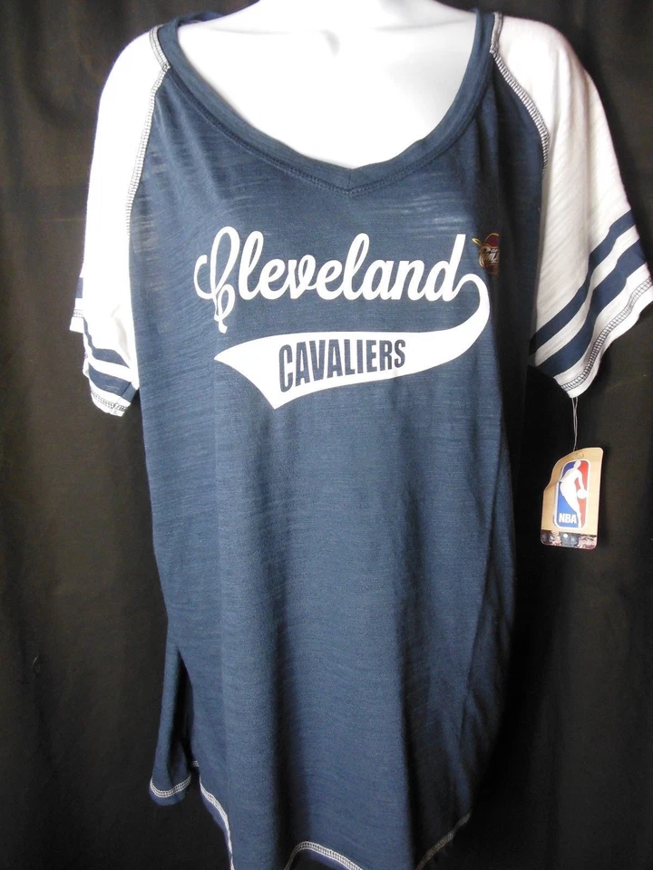 Cleveland Cavaliers Women's Soft As A Grape Swoop Neck 2X Plus Size - Изображение 1 из 4