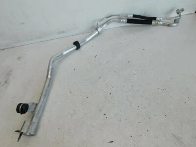 Tubo de manguera de aire acondicionado Mercedes Benz SL63 AMG R231 2016 A2318300715 J143 Foto 1 de 3