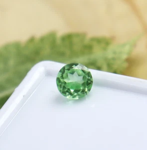 Green Sapphire Natural 0.70 Ct Certified AAA Quality Loose Gemstone Round Cut - Picture 1 of 7