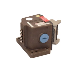 Balluff BNS-813-X518-D04-L12-100-22-04 BNS813X518D04L12 Mechanischer Endschalter - Bild 1 von 6