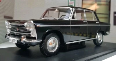 Fiat FASA Seat Black 1971 1500 2300 Diecast V Detailed 1:24 Scale G LGB Model - Image 1 of 4