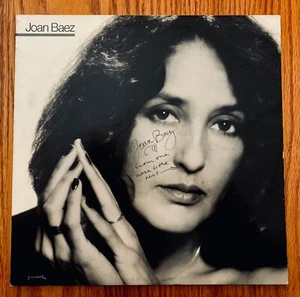 JOAN BAEZ ~ Álbum de canción de cuna honesta firmado con inscripción ~ Cantante popular ~ Woodstock - Imagen 1 de 3