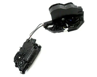 BMW 740i 750i 760i 2011-2015 (F01) PESTILLO DE CERRADURA DE PUERTA TRASERA LADO IZQUIERDO (CIERRE SUAVE) Foto 1 de 4