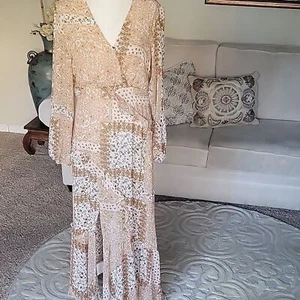 Lulus Women's V-neck Dress Size M - Picture 1 of 13