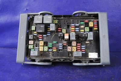 07-09 GMC Yukon Chevy Cadillac Fuse Box Relay Junction Block Panel 15925042 OEM Foto 1 de 4