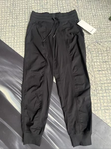 Lululemon Dance Studio MR 7/8 Jogger 25 3/4" INSEAM  Black SZ 4 NWT - Picture 1 of 7