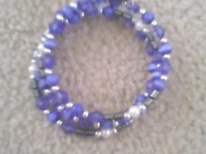 New Blue Bead, Hematite, Pearl, & Silver Bead Wire Bracelet/Anklet- Fits All - Picture 1 of 3